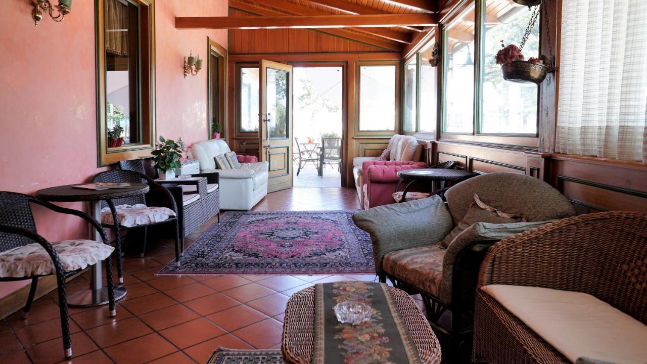 Hotel Ristorante La Nuova Fattoria Carsoli Exterior foto